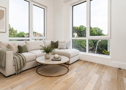 193 Graham Ave - Photo 1