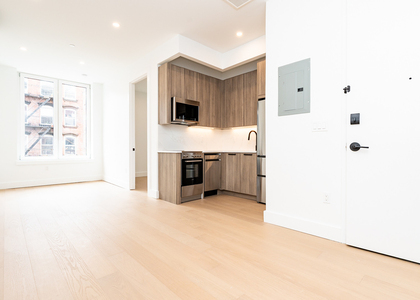 107 S 6th St - Photo 1