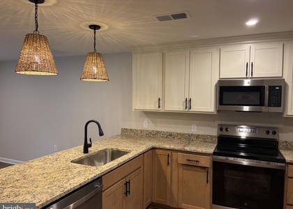 519 Amherst Street - Photo 1