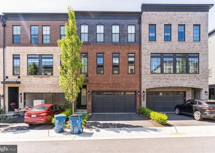 42301 Ashmead Terrace - Photo 1