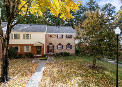 6423 New Market Way - Photo 1