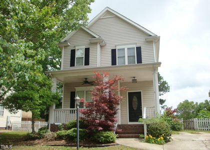 513 E Maple Avenue - Photo 1