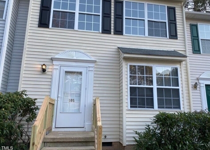 105 Climbing Ivy Court - Photo 1