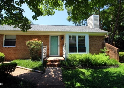 2833 Seclusion Court - Photo 1