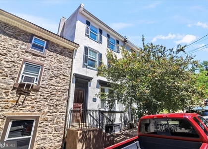 138 Rector Street - Photo 1