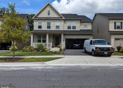 16216 Coolidge Avenue - Photo 1