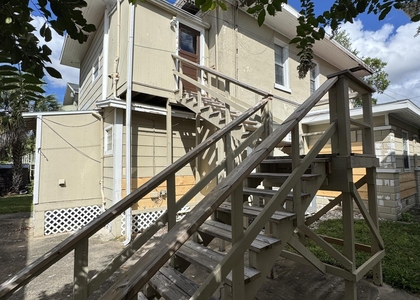 2512 College Street - Photo 1