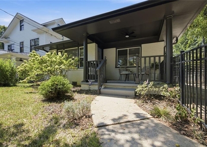 166 Howard Street Ne - Photo 1