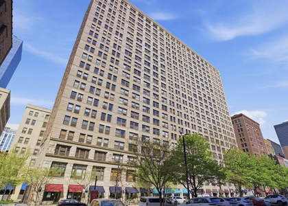 600 S Dearborn Street - Photo 1