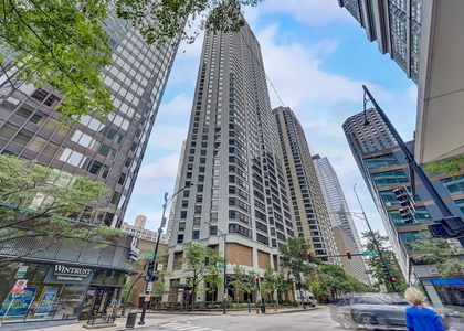 400 E Ohio Street - Photo 1