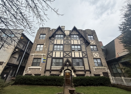 1135 W Lunt Avenue - Photo 1