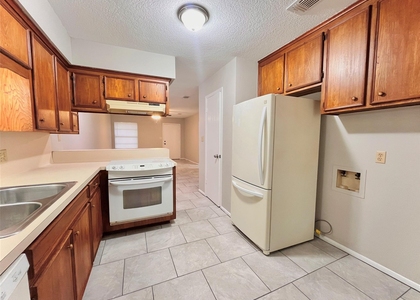 2100 Austin Street - Photo 1