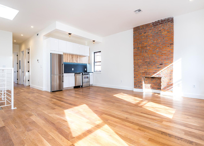 215 Richardson St - Photo 1