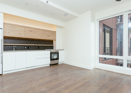 1068 Fulton St - Photo 1