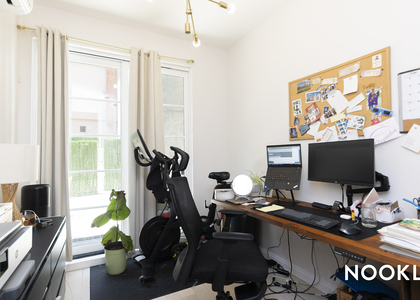 978 Kent Ave - Photo 1