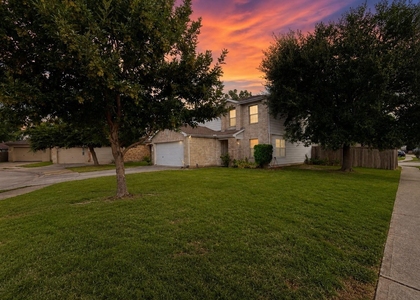 3215 Legends Hill Court - Photo 1