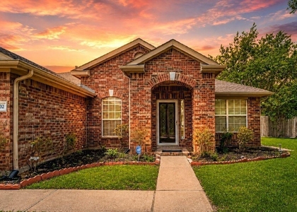 5402 Rosehaven Court - Photo 1