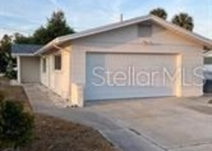 6807 113th Street - Photo 1