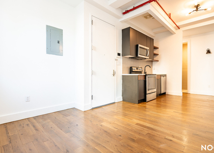 238 Pulaski St - Photo 1