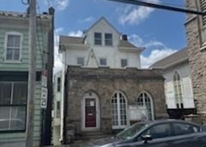 140 E Market Street - Photo 1