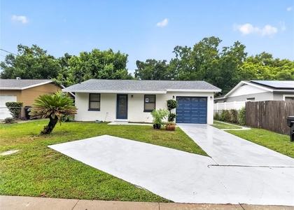 617 19th Street - Photo 1