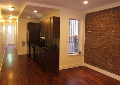 1327 Halsey St - Photo 1