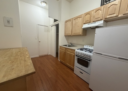 East 9th Street - Photo 1