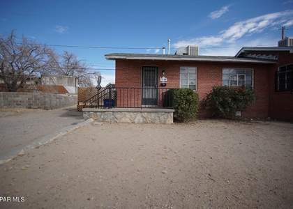 1226 Huckleberry Street - Photo 1
