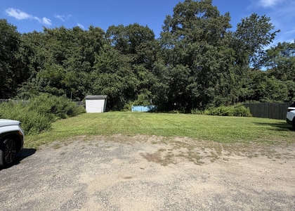 163 Pennsylvania Avenue - Photo 1