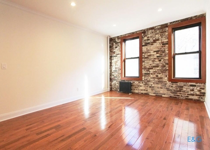 1 Bennett Avenue - Photo 1