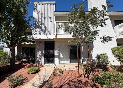 570 Willow Green Drive - Photo 1