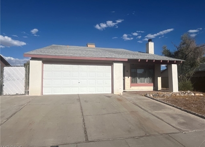 4084 Deerfield Avenue - Photo 1