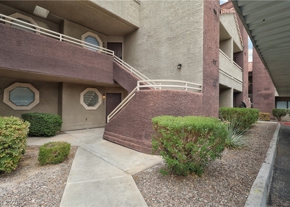 5008 S Rainbow Boulevard - Photo 1
