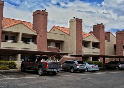 5008 S Rainbow Boulevard - Photo 1