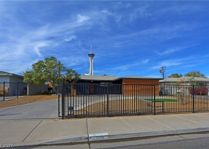 2108 S 6th Street - Photo 1
