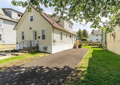 112 Broad Avenue - Photo 1