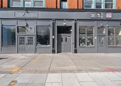 319 N Salina Street - Photo 1