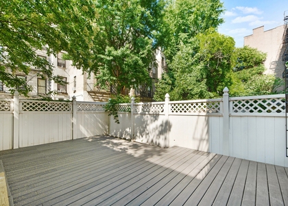 426 West 49th Street - Photo 1