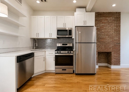 94 Lewis Avenue - Photo 1