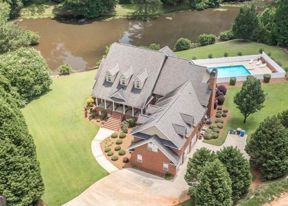 103 Turnberry Court - Photo 1