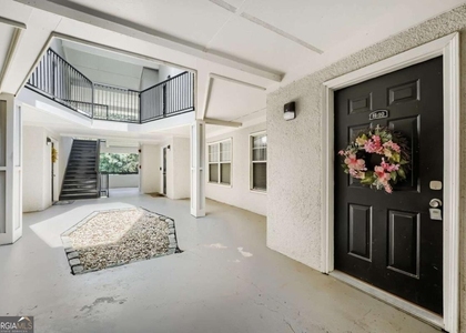 1150 Collier Road Nw - Photo 1