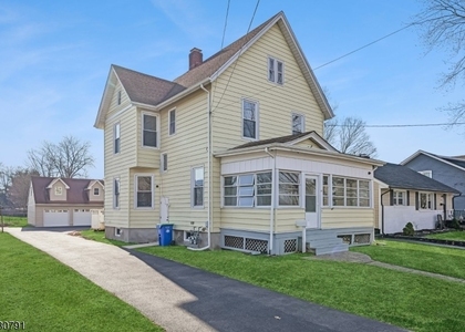 171 S Bridge St - Photo 1