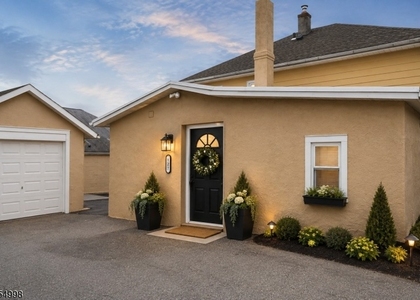 127 Boonton Ave - Photo 1