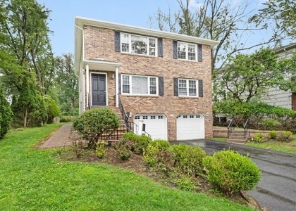 311 Temple Pl - Photo 1