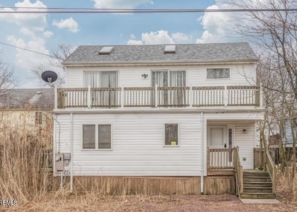 102 Demmy Avenue - Photo 1