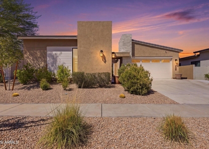 1118 E Paseo Way - Photo 1