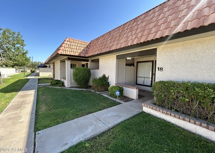 195 N Cottonwood Street - Photo 1