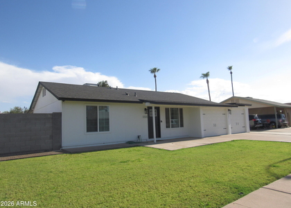 1521 W Marlboro Drive - Photo 1