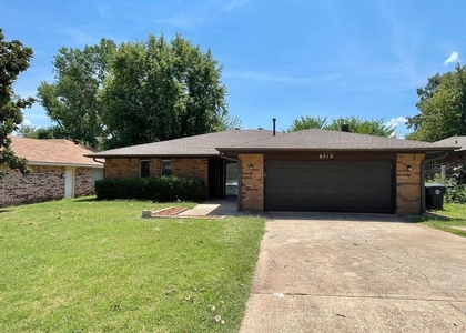 6712 18th Circle - Photo 1
