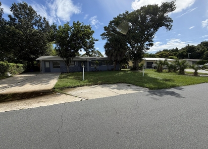 1633 Se Arapaho Avenue - Photo 1